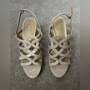 Naturalizer Cameron Taupe Patent Heel size 7M